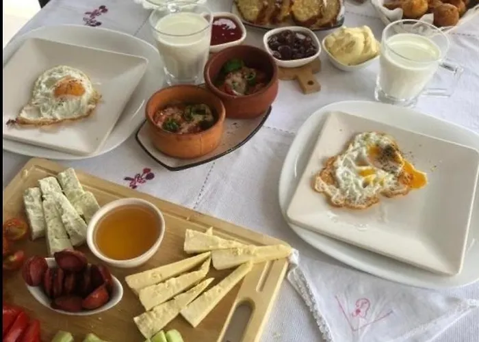 Alva Konukevi Gjirokastër